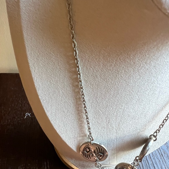 Vintage Native American Style Bear Necklace - Picture 7 of 9